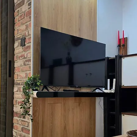 Apartment Old-timer 2 Warna