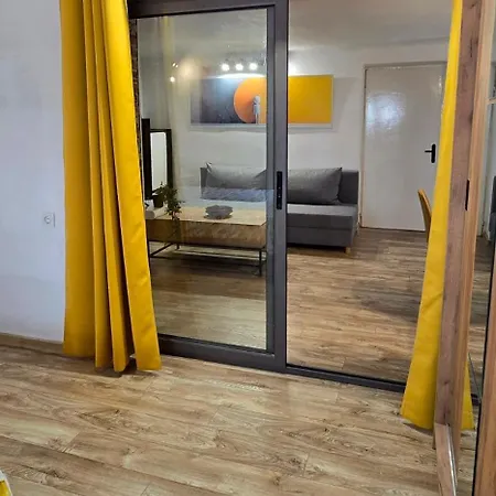 Apartment Old-timer 2 *